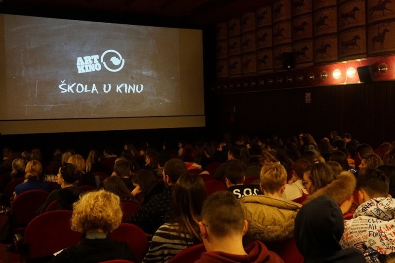 skola ucenici art kino