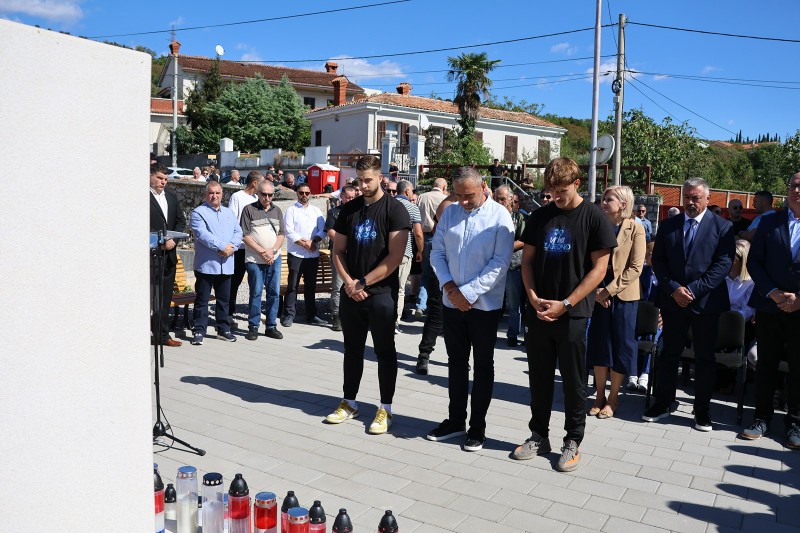 spomenik_brascine_otkrivanje_2026__3_