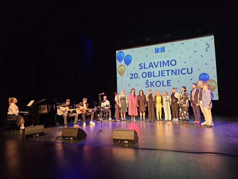 srednja_skola_a_lj_adamic