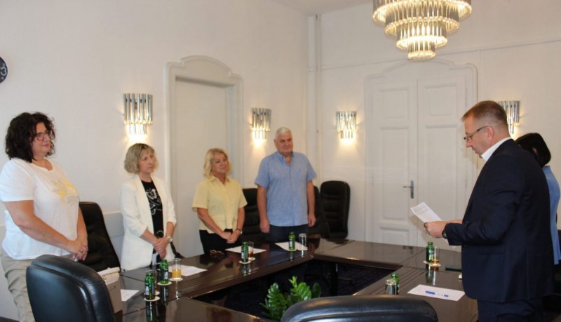 suci_porotnici_za_mladez