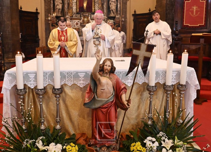 uskrs_misa_nadbiskup_uzinic_2026_rijeka__4_