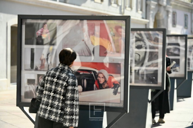 zene_postamenti_izlozba_korzo__4_