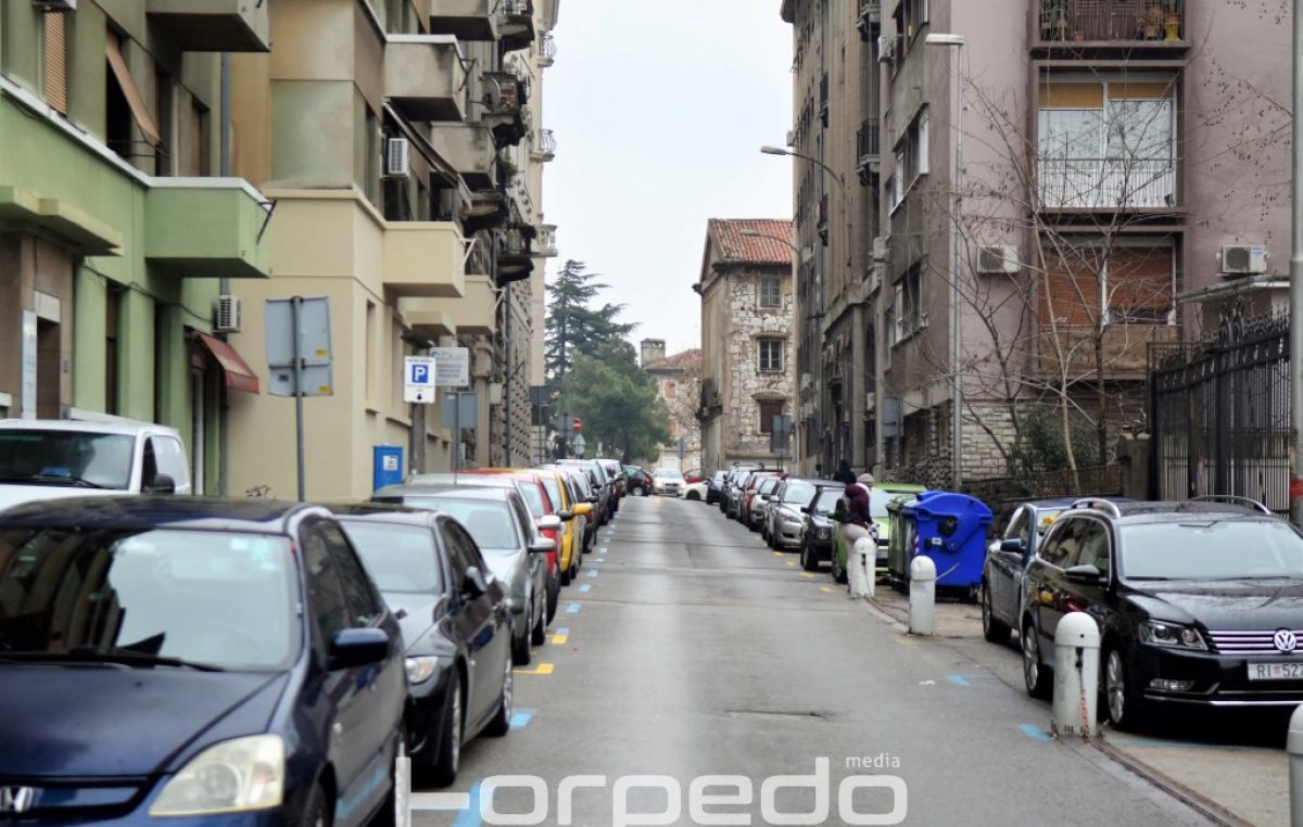 Zaredale provale u vozila: Ne ostavljajte vrijedne stvari u automobilima @ Rijeka