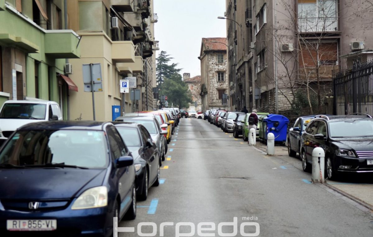 Počinje naplata parkiranja u Strossmayerovoj ulici