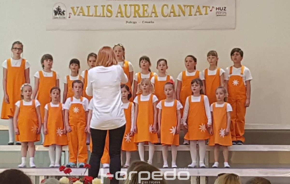 Odličnim nastupima riječki zborovi Toretta, Tratinčice i Kap osvojile žiri i publiku @ Požega
