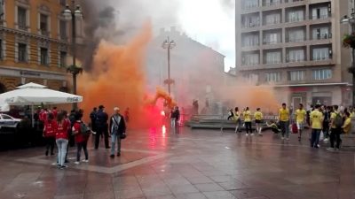 VIDEO Gotova je škola! Maturanti u slavlju zbog oproštaja od školskih klupa okupirali Korzo @ Rijeka