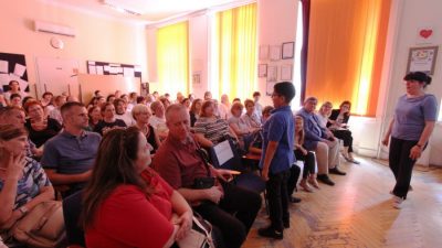 Pomoćnici u nastavi pomažu u učenju i socijalizaciji – Predstavljeni rezultati projekta RInkluzija @ Rijeka