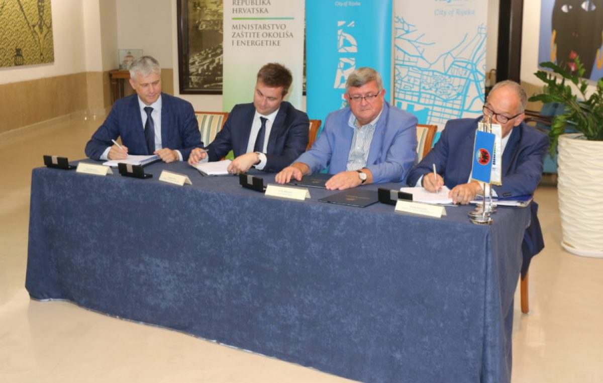 Potpisani ugovori o realizaciji “megaulaganja” u vodovod i kanalizaciju za Rijeku i okolicu teški 1,76 milijardi kuna