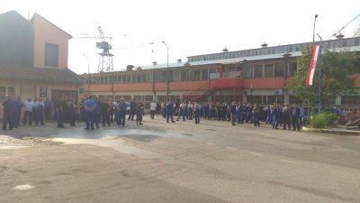 U OKU KAMERE Radnici 3. maja blokirali izlaze iz brodogradilišta, ne daju da im Uljanik odveze dizalicu!