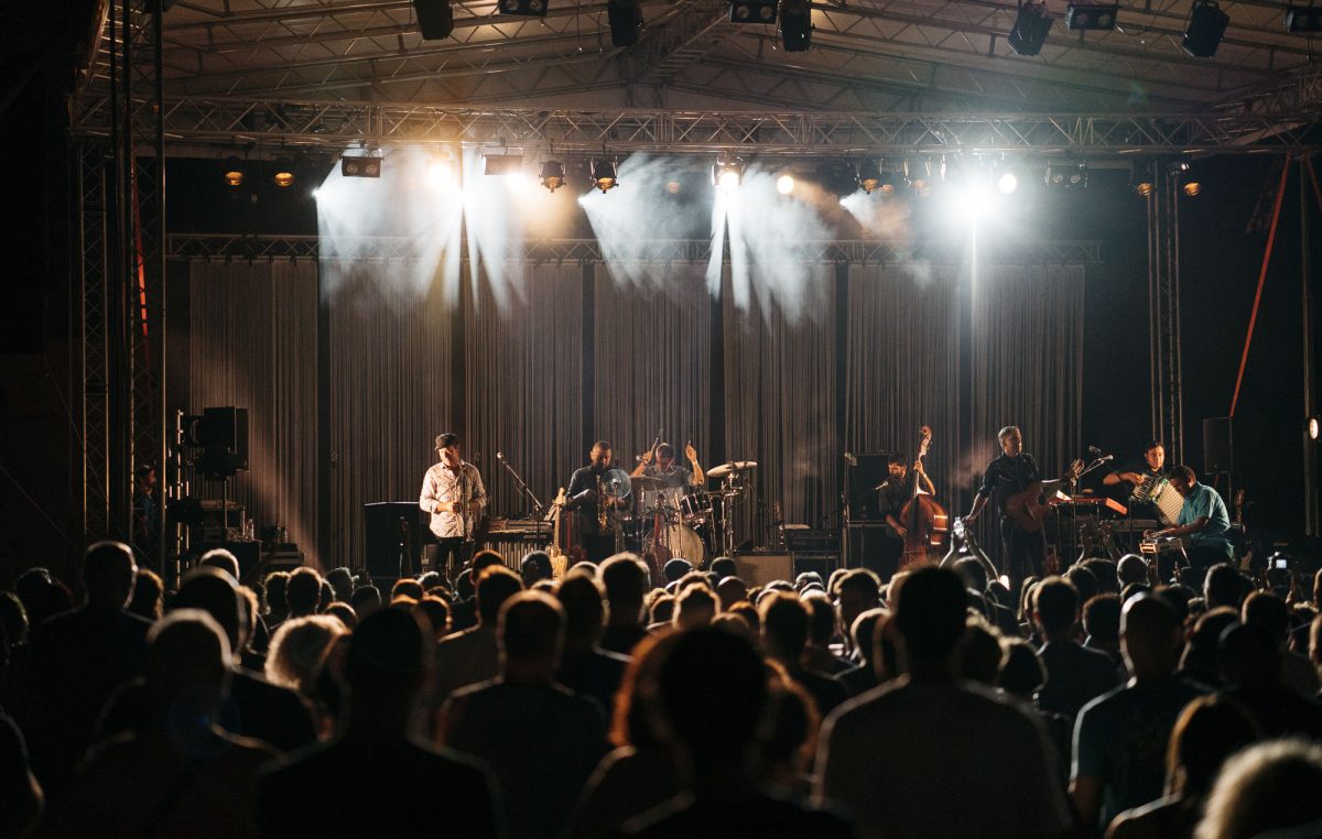 Izvrsnim koncertom kultna grupa Calexico obogatila Ljeto u prijestolnici @ Rijeka