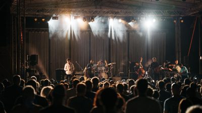 Izvrsnim koncertom kultna grupa Calexico obogatila Ljeto u prijestolnici @ Rijeka