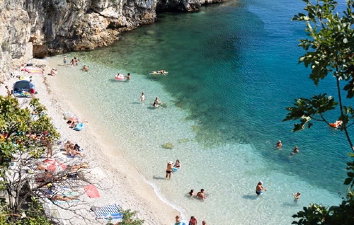Riječka plaža Sablićevo uvrštena među 40 prekrasnih plaža na hrvatskoj obali