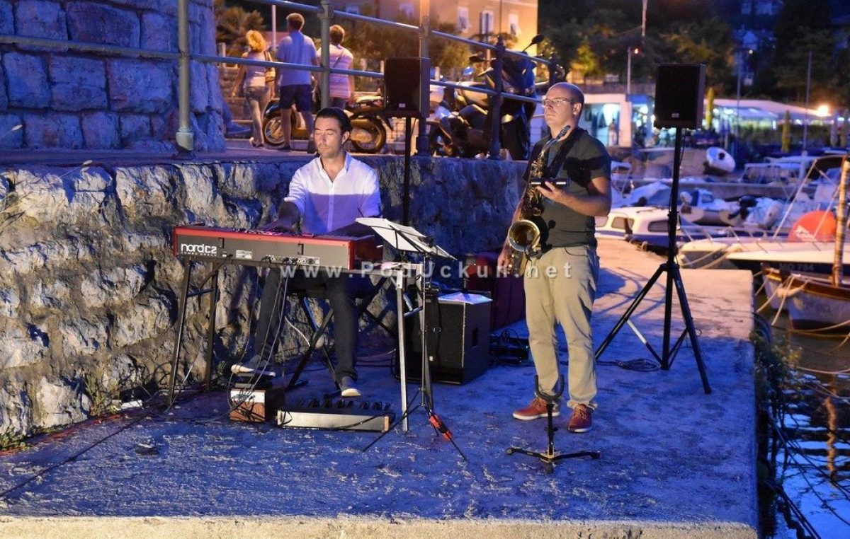 FOTO Izvrsna atmosfera obilježila i drugi ovogodišnji Unplugged festival @ Ičići