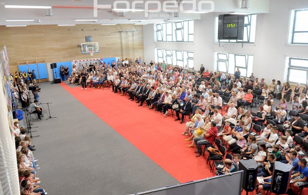 FOTO Osnovna škola Hreljin dobila nove sportske kapacitete – Otvorena dvorana s prekrasnim pogledom na Kvarner