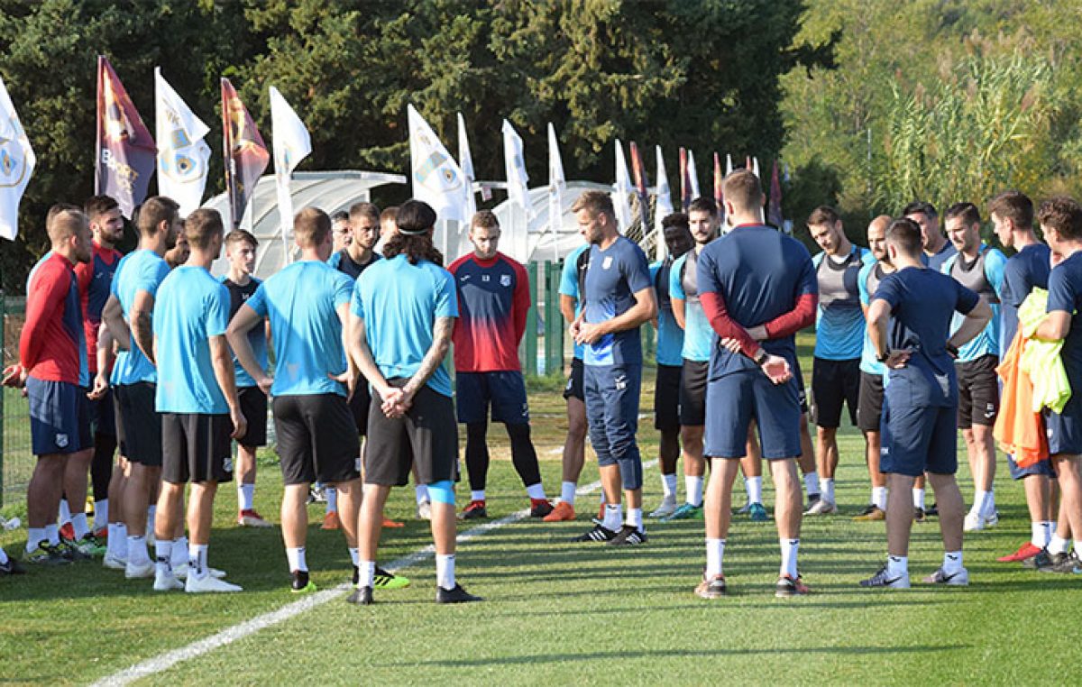 VIDEO Igor Bišćan odveo nogometaše na pripreme u Umag – pogledajte dojmove