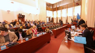 Oporba bojkotirala sjednicu Gradskog vijeća, Lista za Rijeku ‘spasila’ kvorum – Odluke većinom jednoglasne