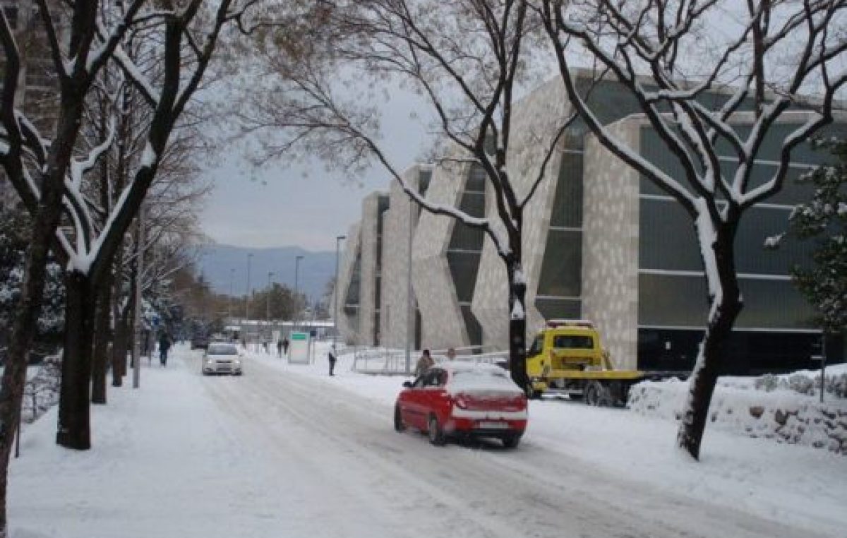 Meteorolozi za kraj tjedna prognoziraju snijeg – Policija savjetuje sudionike u prometu na pojačan oprez