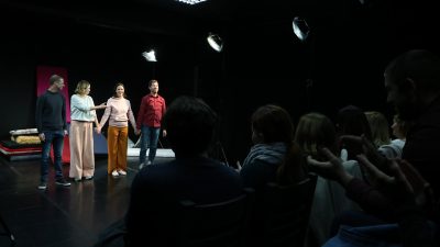 Održana premijera autorske predstave Lolipop – Publika oduševljena intimnim pristupom temi seksualnosti