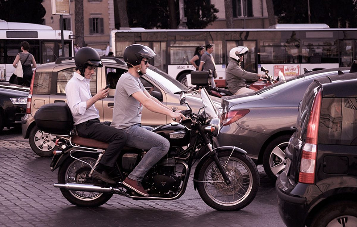 Provedena akcija pojačanog nadzora vozača mopeda i motocikala: Najviše prekršaja odnosi se na tehnički neispravne mopede