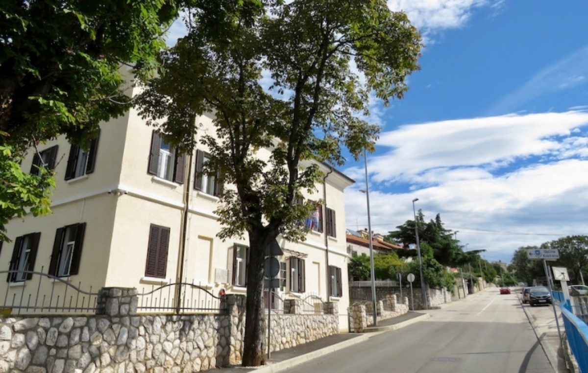 Općina Kostrena povodom uskrsnih blagdana prigodnim poklon bonom daruje mještane starije od 80 godina