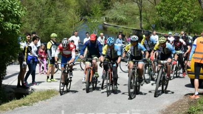 VIDEO/FOTO Stazom od Jušića do Dražica u spomen na Dejana Ljubasa i Dalibora Kalčića prošli brojni biciklisti