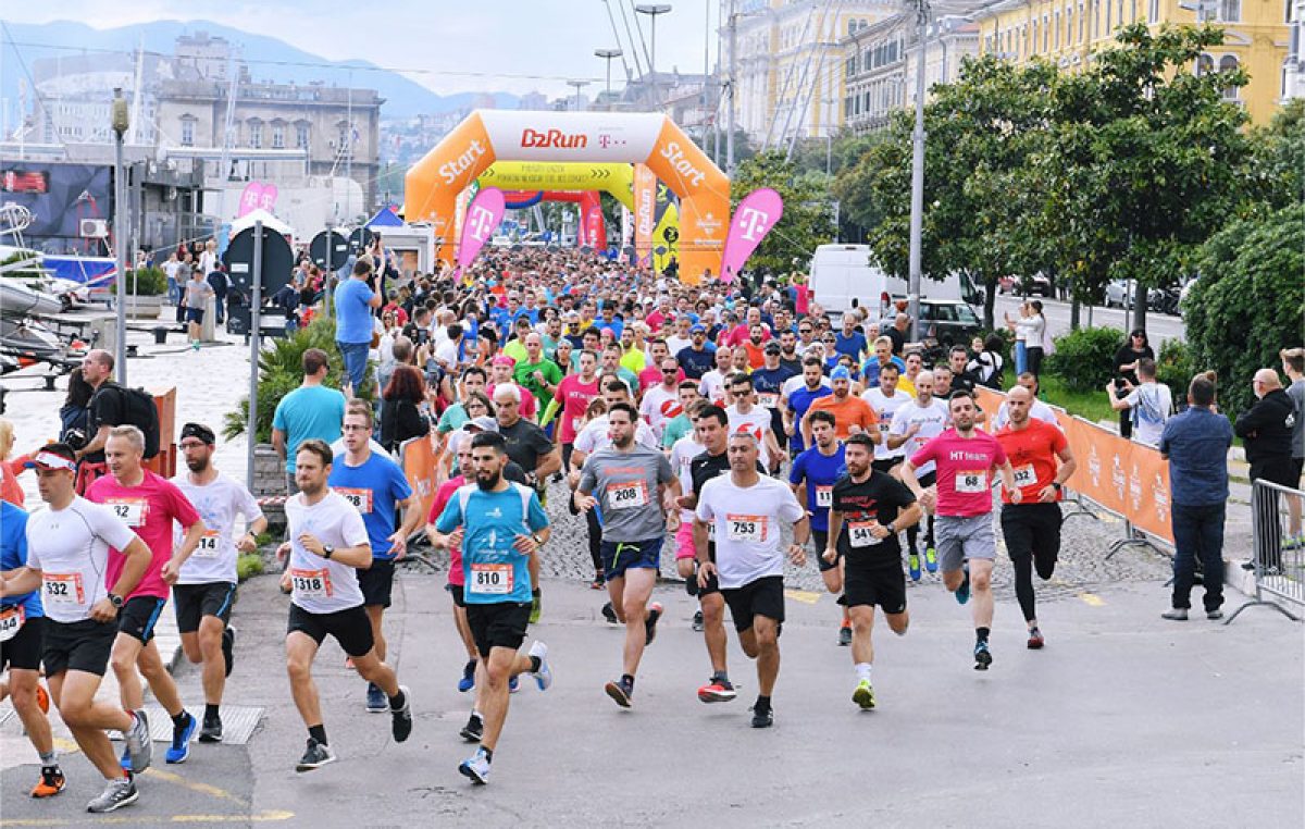 FOTO B2Run u Rijeci – 1422 trkača iz 108 tvrtki trčalo najveću regionalnu poslovnu utrku