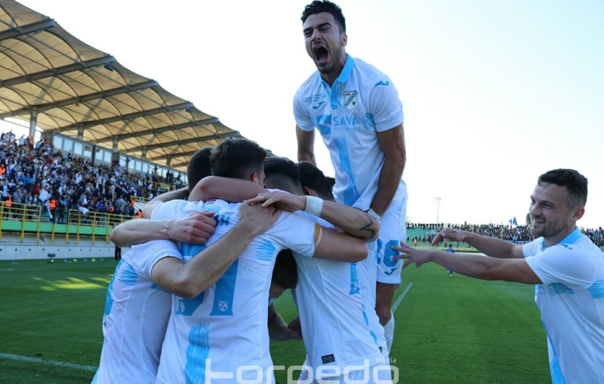 FOTO/VIDEO VAŽ JE NAŠ! U napetoj utakmici finala Kupa Rijeka je savladala Dinamo 3:1