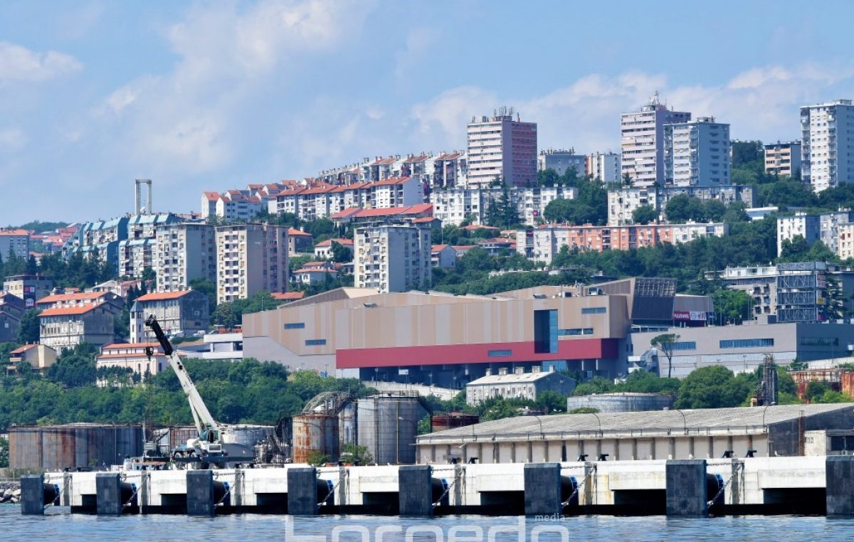 Grad Rijeka državi će besplatno darovati zemljište za izgradnju ceste D-403