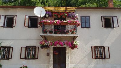 Odabrane najljepše okućnice i balkoni s područja mjesnih odbora Grbci, Draga i Sv. Kuzam