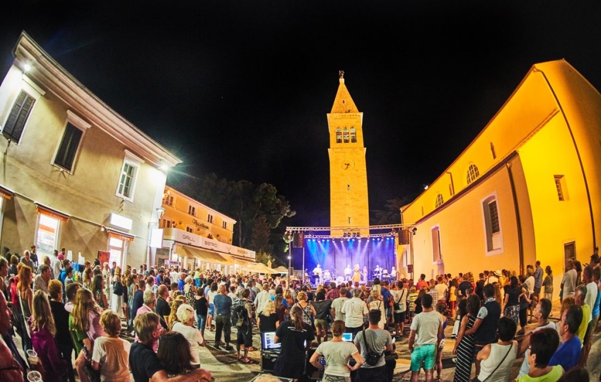 Piazza Grande Music Nights na Velikom trgu @ Novigrad