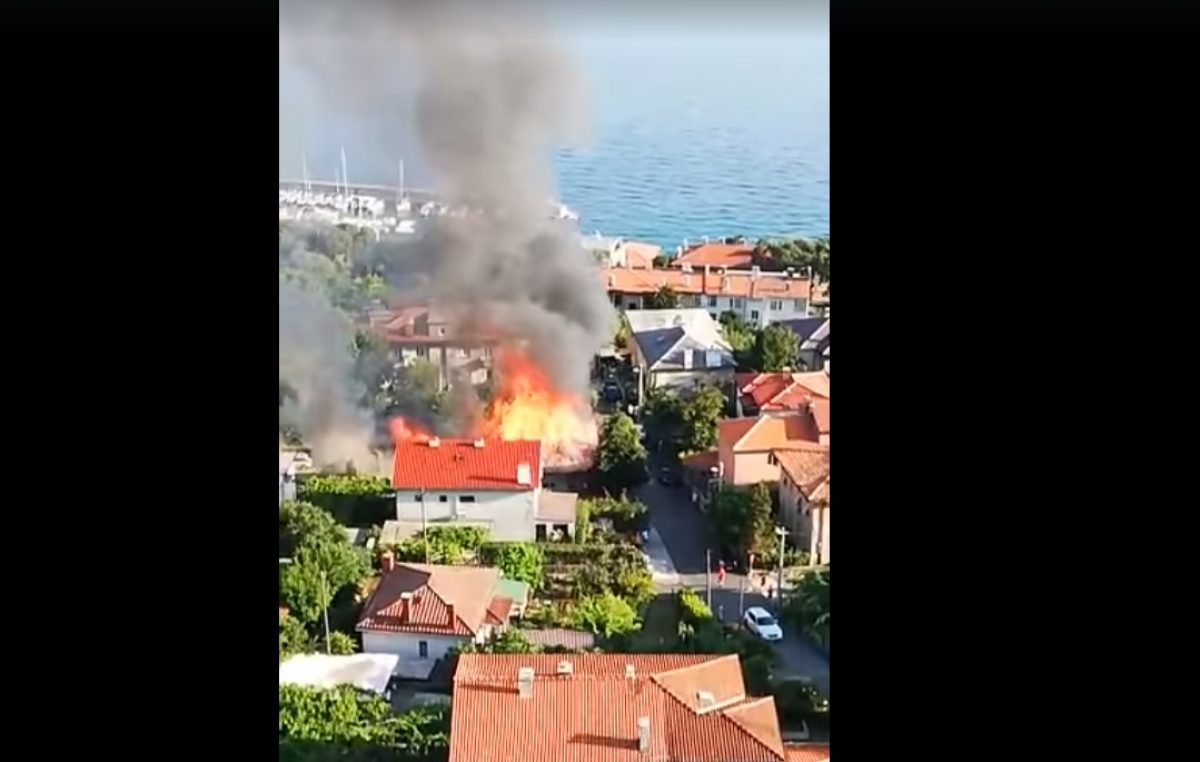VIDEO Vatra, dim i sirene uzbunili Rijeku – Baraka na Kantridi pretvorila se u plamenu buktinju