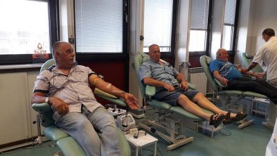 Humana gesta – Crikvenički darivatelji stariji od 65 godina dali krv u Rijeci