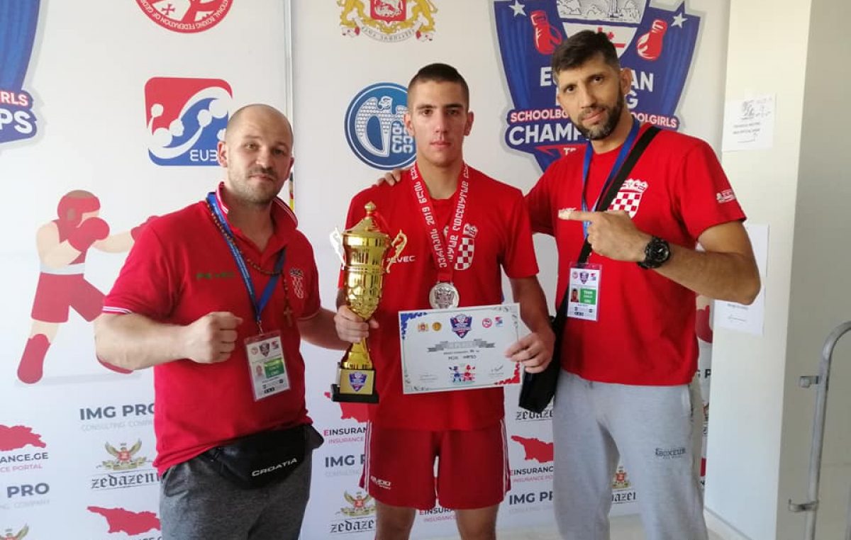 Riječki boksač Mateo Pejić postao kadetski viceprvak Europe