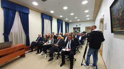 Održana tematska sjednica Gospodarskog vijeća HGK ŽK Rijeka na temu uvođenja Eura kao službene valute u RH
