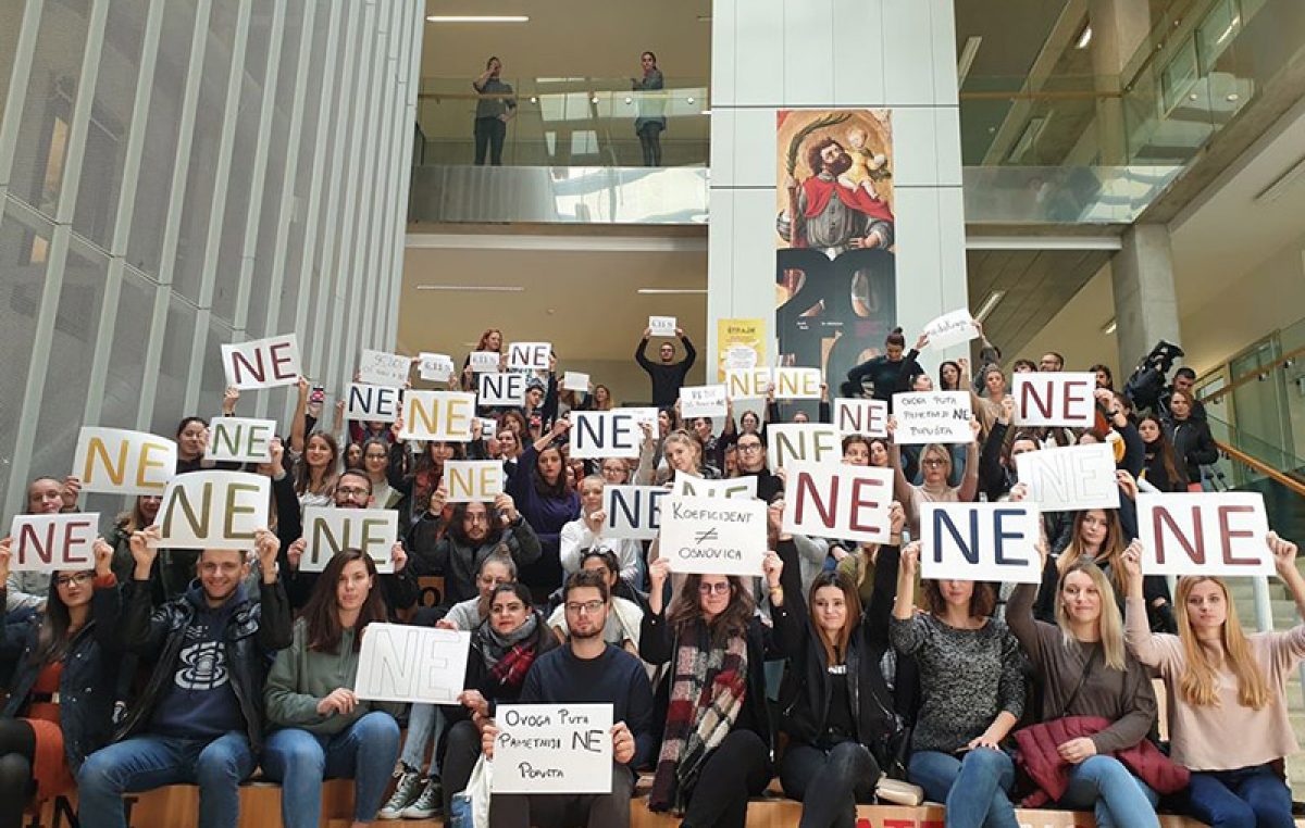 Studenti Sveučilišta u Rijeci podržali prosvjetare u štrajku
