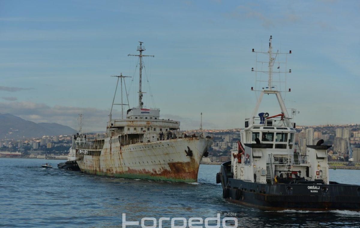 Galeb ponovo kreće na put – Titov brod danas ‘plovi’ prema brodogradilištu Viktor Lenac