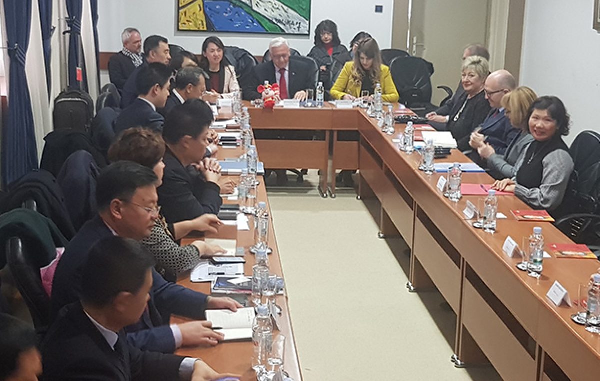 Poslovna delegacija kineskog grada Daliana u posjeti HGK Županijskoj komori Rijeka