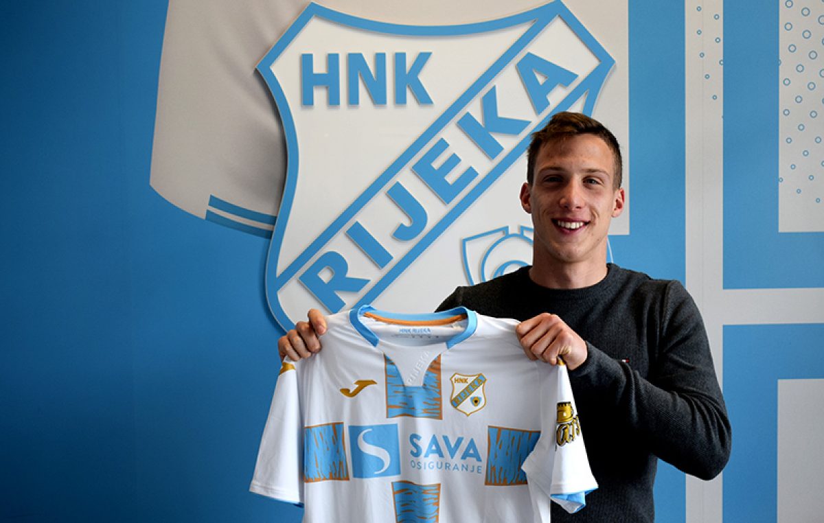 Mlada nada Rijeke Filip Braut potpisao prvi profesionalni ugovor: Zahvaljujem se klubu na ukazanom povjerenju