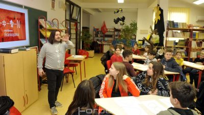 Glumac i kvizoman Mario Kovač osmislio zanimljive kvizove: Riječki školarci pršte znanjem o Frankopanima