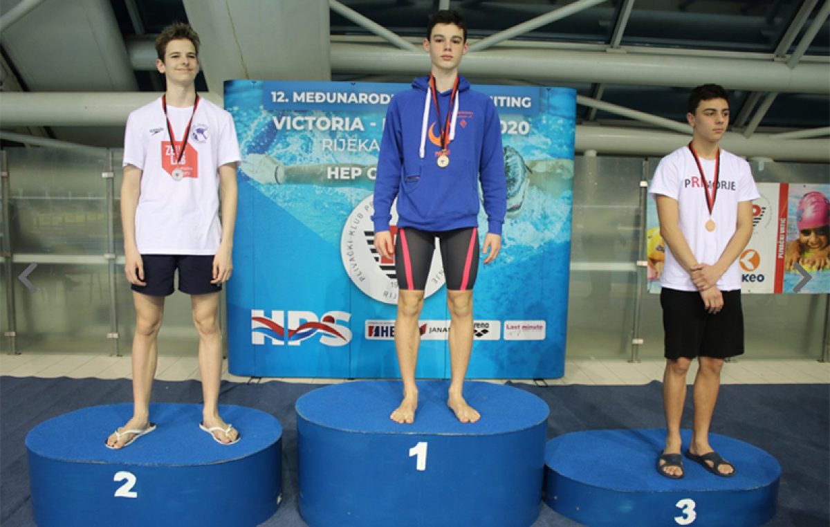 Mladi plivači Primorja na međnarodnom mitingu “Victoria-Primorje” osvojili 12 medalja