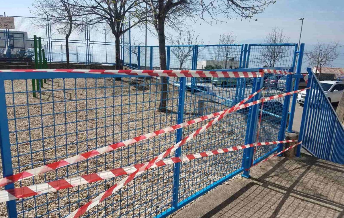 Kostrena zatvorila igrališta i sportske terene, načelnik Vranić najavio mjere za olakšanje posljedica krize