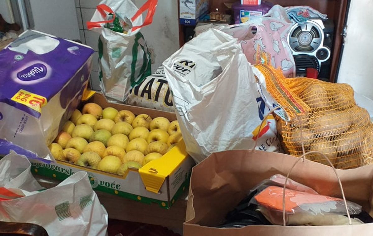 Police riječke Socijalne samoposluge su prazne – organiziraju akciju prikupljanja namirnica