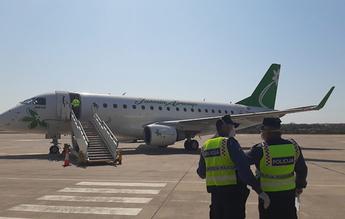 FOTO Na Krk sletio zrakoplov iz Tunisa s 14 putnika iz Hrvatske