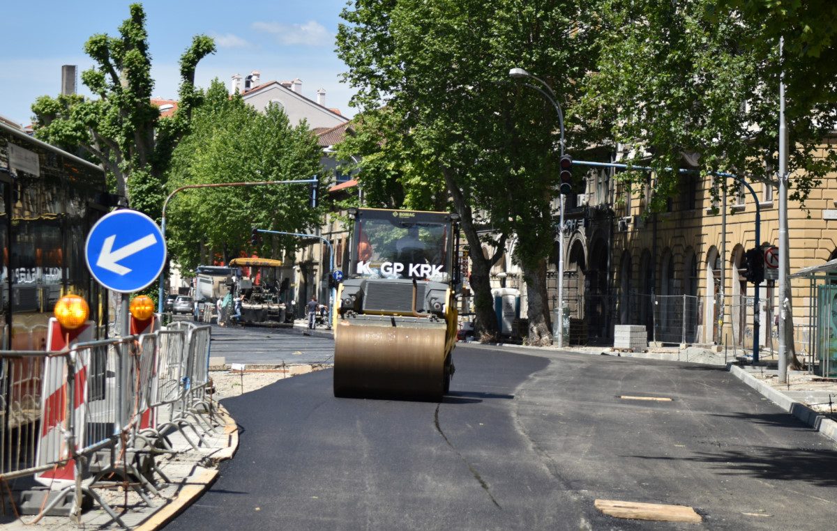 FOTO Započelo asfaltiranje Krešimirove ulice