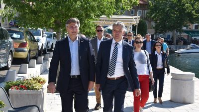 Premijer Plenković posjetio Bakar: Vlada je u PGŽ isplatila 343 milijuna kuna za očuvanje radnih mjesta