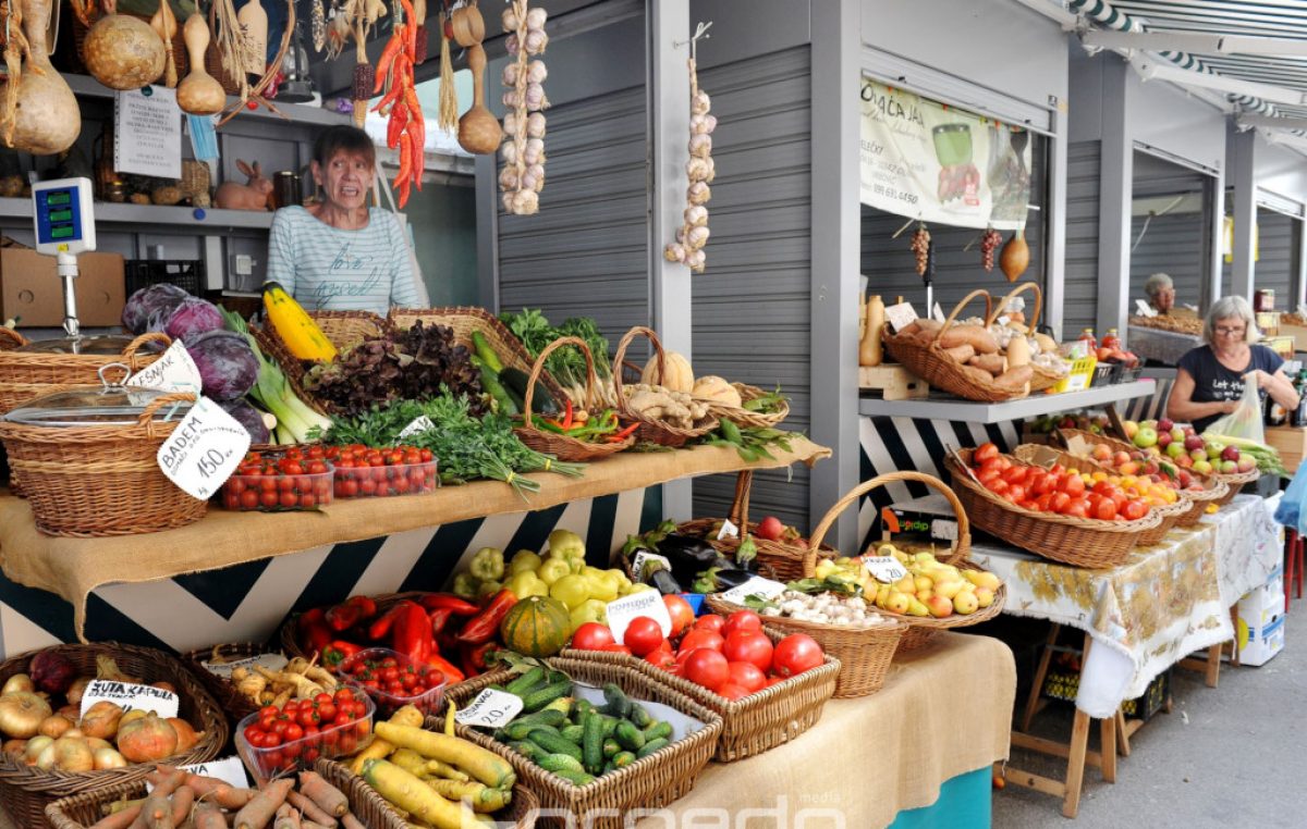 U tijeku su prijave za zakup prodajnih mjesta na riječkoj tržnici za prodaju rasada cvijeća i povrća
