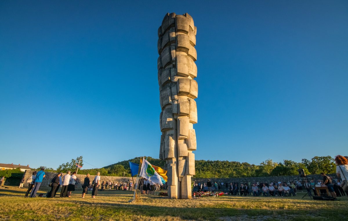 Sljedeće godine započinje temeljita obnova spomenika Podhumskim žrtvama