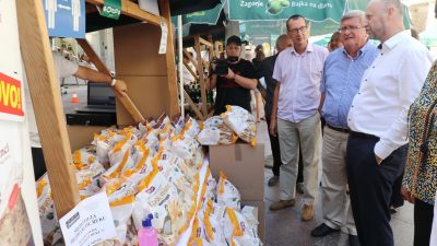 Krapinsko-zagorski župan dodijelio zahvalnice Gradu Rijeci i Županiji za pruženu pomoć u saniranju posljedica potresa