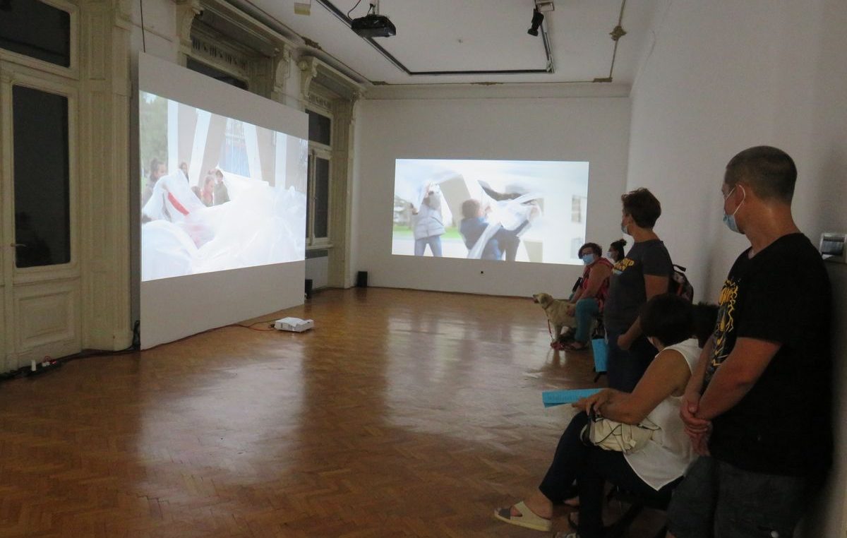 U riječkoj Galeriji Filodrammatica postavljena video-instalacija Shema stvari američke umjetnice Jennifer Lyn Morone