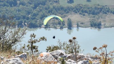 FOTO/VIDEO Poletite paragliderom s Tića